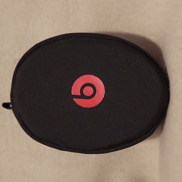 Beats By Dr Dre Headphones Case - Picture 1 of 4
